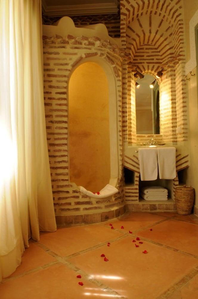 Les Hibiscus Pensión 4*